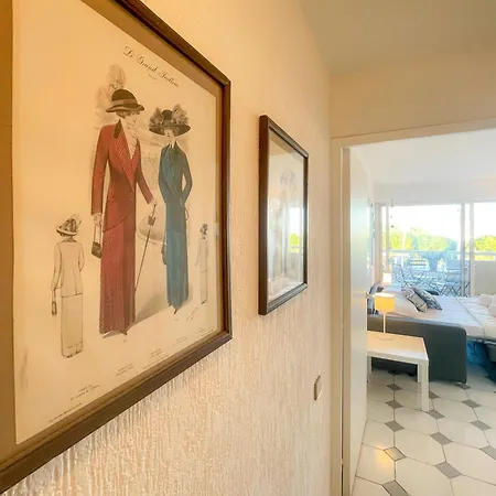 Апартаменты Port Vauban Sea Front 3 Pers Ac Wifi *