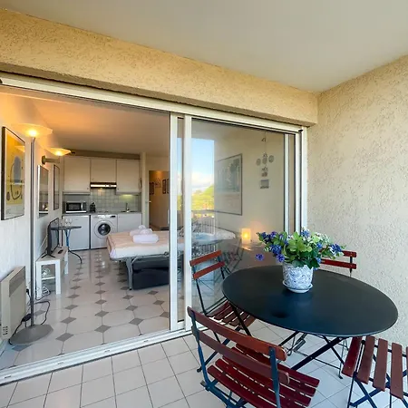 Port Vauban Sea Front 3 Pers Ac Wifi Апартаменты